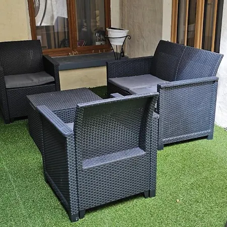 Charmants Proches Centre Ville, 2 Option , 1er 75m2 Avec Terrasse Privee Et 2eme 105m2 Rdc Avec Jardin Privatif , Parking Gratuit Dans Le Rue شقة إيبيرني