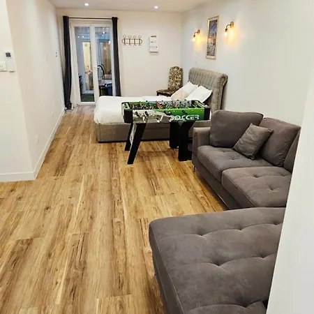 Apartman Charmants Proches Centre Ville, 2 Option , 1er 75m2 Avec Terrasse Privee Et 2eme 105m2 Rdc Avec Jardin Privatif , Parking Gratuit Dans Le Rue