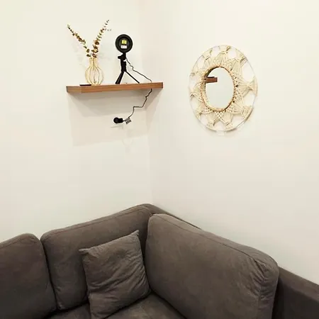 شقة Charmants Proches Centre Ville, 2 Option , 1er 75m2 Avec Terrasse Privee Et 2eme 105m2 Rdc Avec Jardin Privatif , Parking Gratuit Dans Le Rue إيبيرني