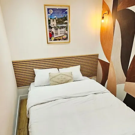 Charmants Proches Centre Ville, 2 Option , 1er 75m2 Avec Terrasse Privee Et 2eme 105m2 Rdc Avec Jardin Privatif , Parking Gratuit Dans Le Rue شقة إيبيرني