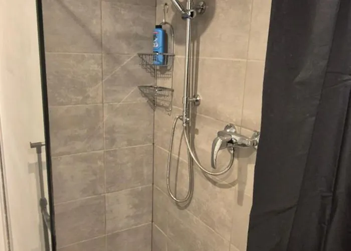 Proche Du Centre Parking Gratuit Dans La Rue