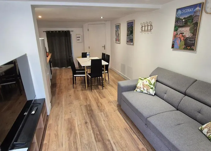 Proche Du Centre Parking Gratuit Dans La Rue Lägenhet